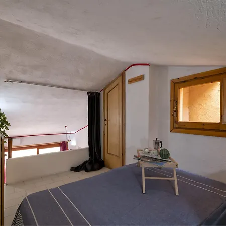 I-1-4 By Interhome * Golfo Aranci